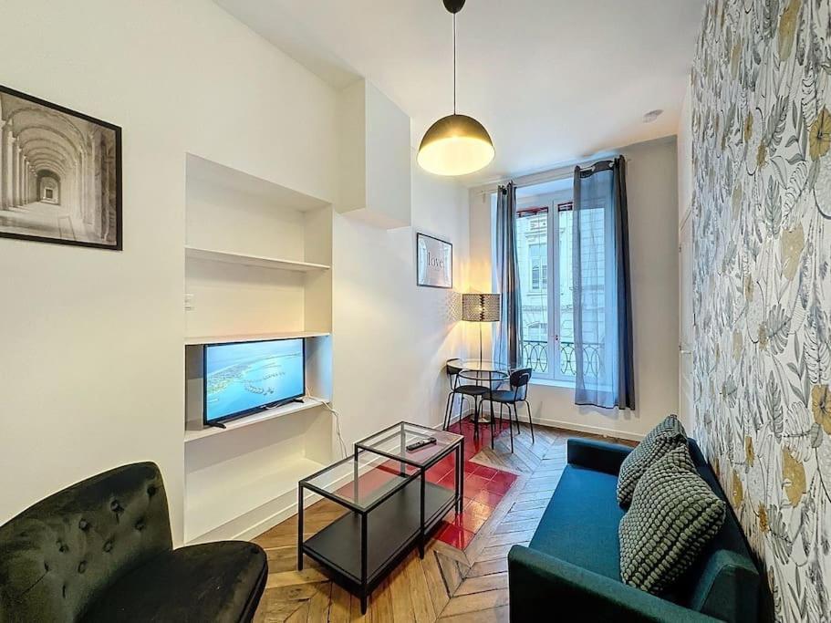 Cosy Appart, Rue St Cyr リヨン エクステリア 写真